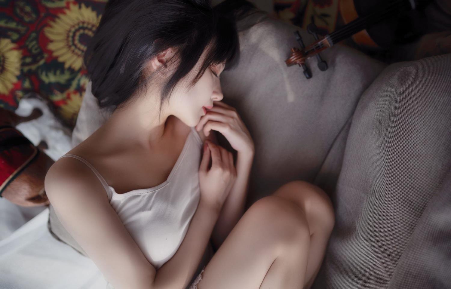 �����������׵�Ӱ�w��ɬ����