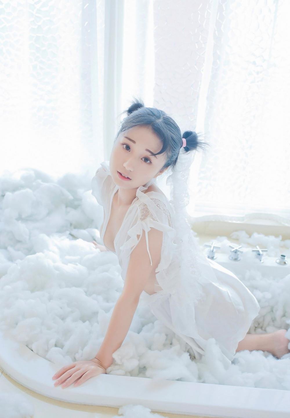 �鸾��Ұ��